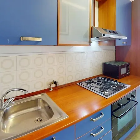 Appartement 45sm - Climatise Face Avec Terrasse *