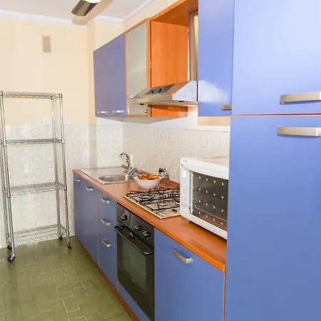 Appartement 45sm - Climatise Face Avec Terrasse *